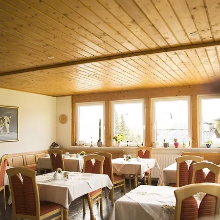 Fischer Hotel 3*